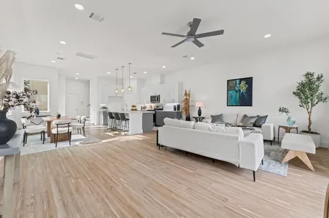 2111 Holman Street Houston TX 77004
