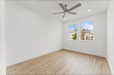 2111 Holman Street Houston TX 77004