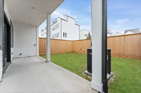 2111 Holman Street Houston TX 77004