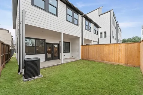 2111 Holman Street Houston TX 77004