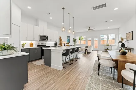 2111 Holman Street Houston TX 77004