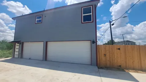 9806 Fillmore Street C Houston TX 77029
