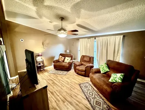 5107 County Road 469 Brazoria TX 77422