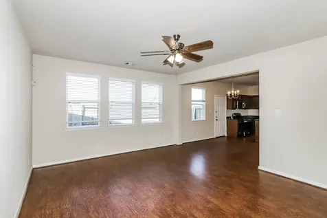 3350 Allington Court Houston TX 77014