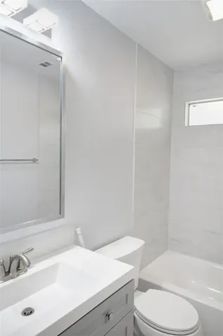 28 E Brookberry Court Spring TX 77381