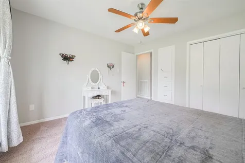 101 Wildrose Street Baytown TX 77520
