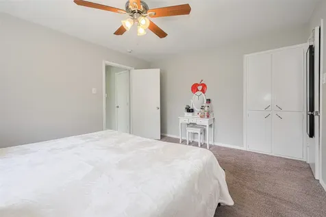 101 Wildrose Street Baytown TX 77520