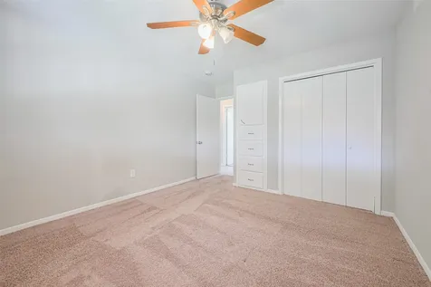 101 Wildrose Street Baytown TX 77520