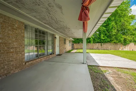 101 Wildrose Street Baytown TX 77520