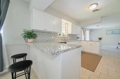 101 Wildrose Street Baytown TX 77520