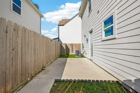 1257 W Tidwell Road Houston TX 77091