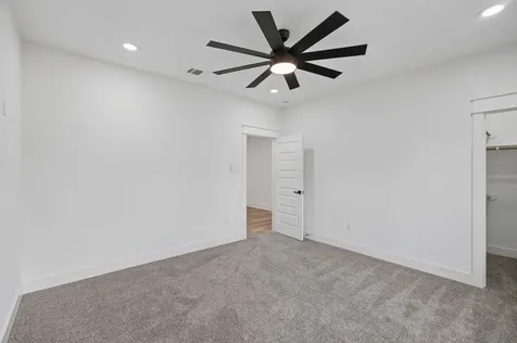 807 E 1st Street Humble TX 77338