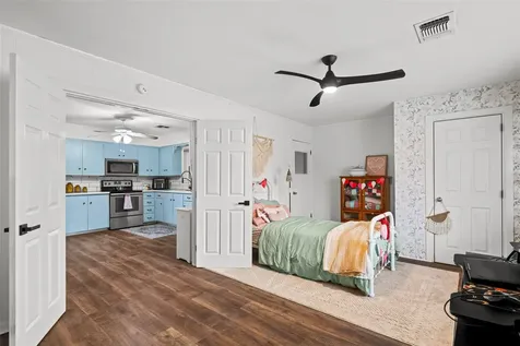 355 N Monroe Street La Grange TX 78945