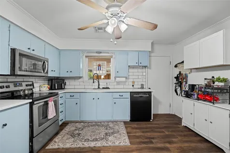 355 N Monroe Street La Grange TX 78945