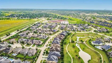 2214 Captain Davis Drive Richmond TX 77469