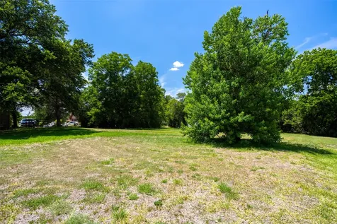 Tbd Crockett Street Brenham TX 77833