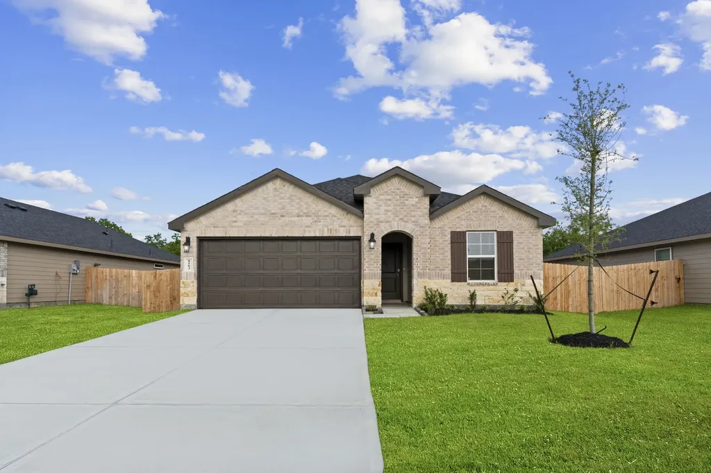 9018 Rose Water Trail Iowa Colony TX 77583