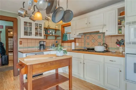 501 W Buck Street Caldwell TX 77836