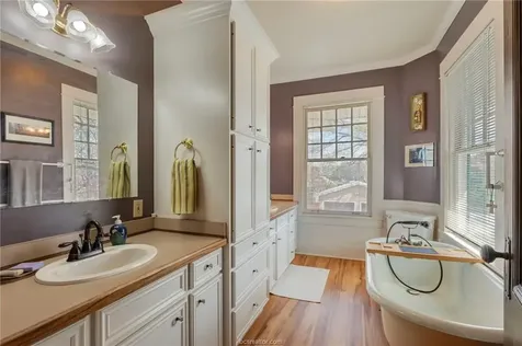 501 W Buck Street Caldwell TX 77836