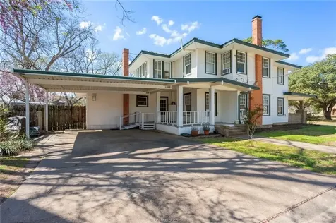 501 W Buck Street Caldwell TX 77836