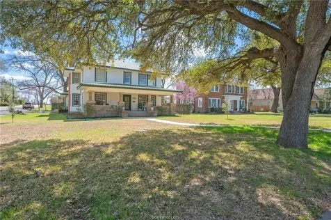 501 W Buck Street Caldwell TX 77836