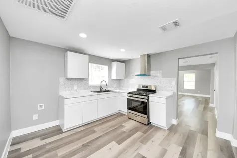 3206 Melbourne Street Houston TX 77026