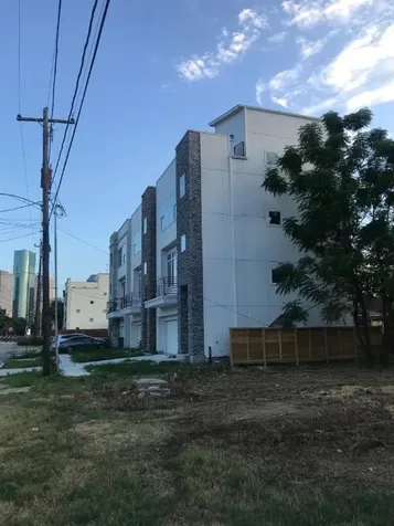 1615 Holly Street Houston TX 77007