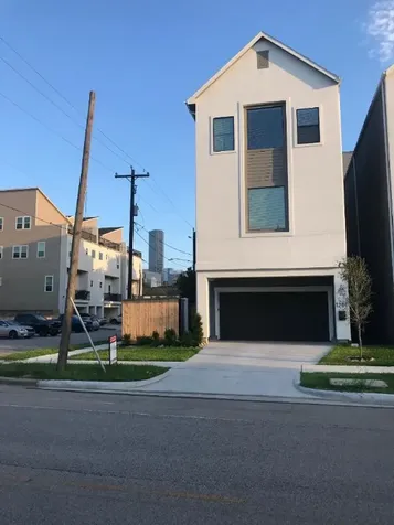 1615 Holly Street Houston TX 77007