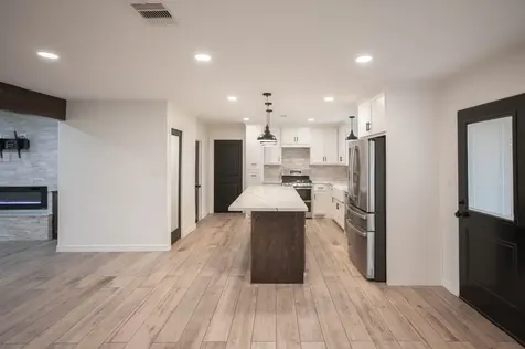 117 W Mahan Street Richwood TX 77531