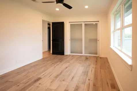 117 W Mahan Street Richwood TX 77531