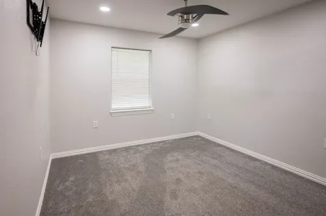 117 W Mahan Street Richwood TX 77531
