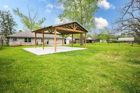 117 W Mahan Street Richwood TX 77531