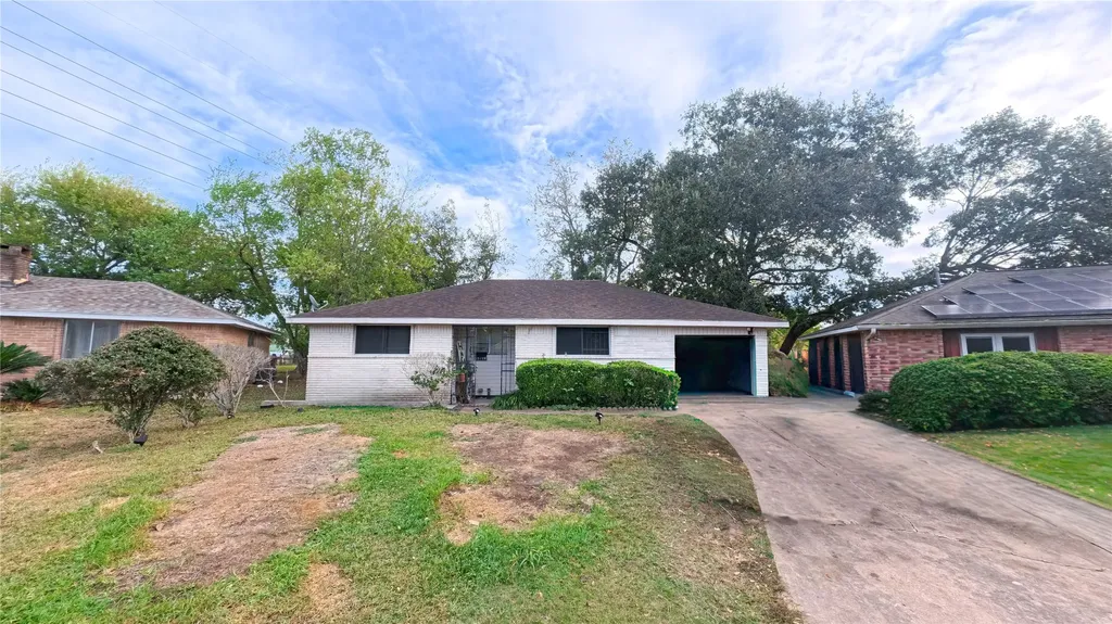 14531 Essendine Lane Houston TX 77045