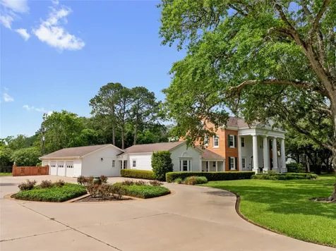 1920 Marguerite Street Bay City TX 77414
