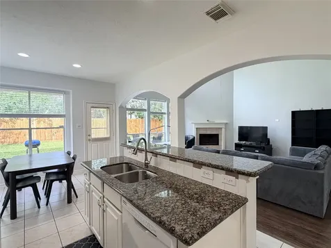 1031 Norfolk Drive Pearland TX 77584