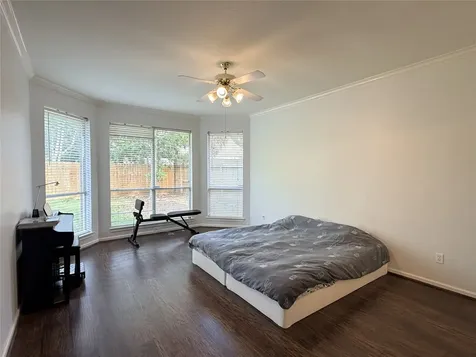 1031 Norfolk Drive Pearland TX 77584