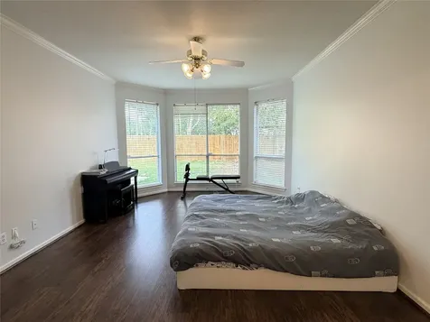 1031 Norfolk Drive Pearland TX 77584
