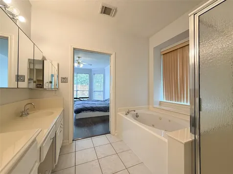 1031 Norfolk Drive Pearland TX 77584