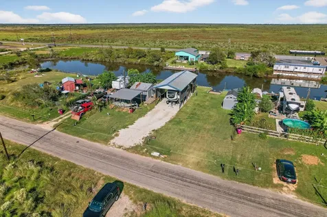 83 County Road 299 Bay City TX 77414