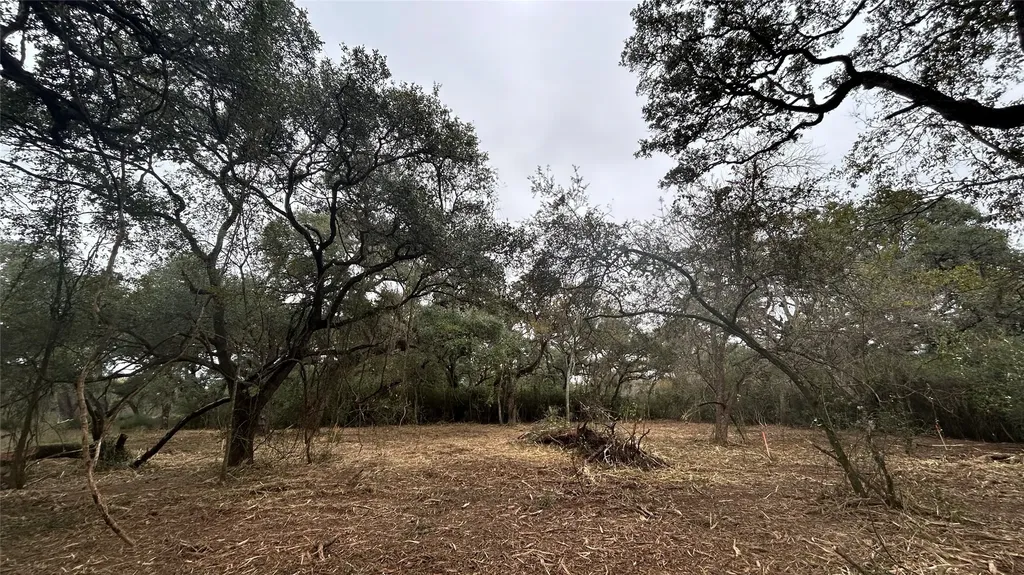 1326 County Road 160 Columbus TX 78934