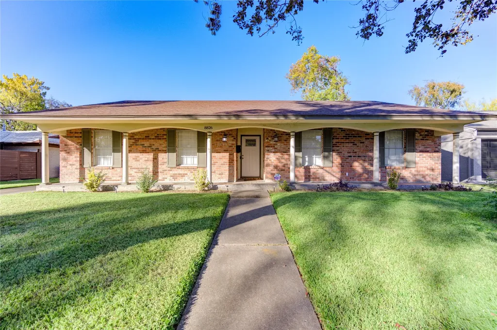 8826 Rowan Lane Houston TX 77036