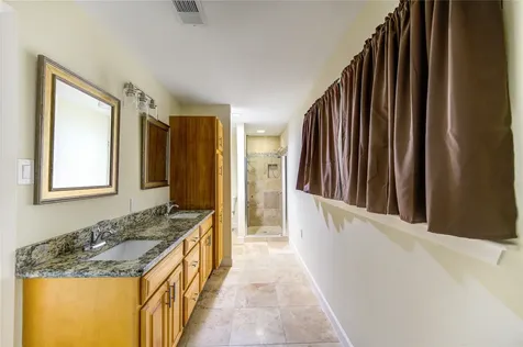 8826 Rowan Lane Houston TX 77036