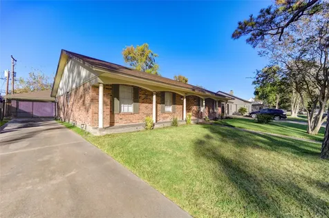 8826 Rowan Lane Houston TX 77036