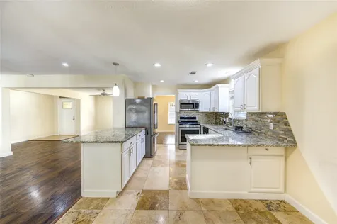 8826 Rowan Lane Houston TX 77036