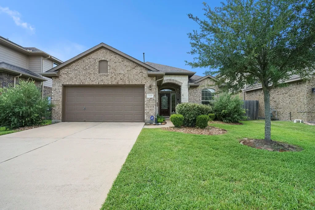 2449 Pamplona Lane League City TX 77573