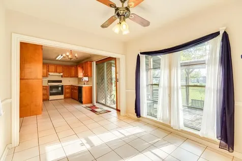 404 Chestnut Street Brazoria TX 77422