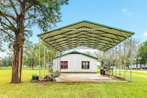 404 Chestnut Street Brazoria TX 77422
