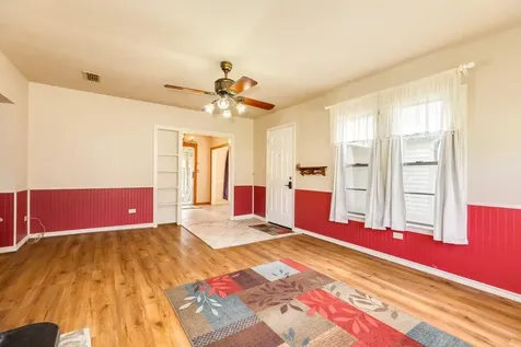 404 Chestnut Street Brazoria TX 77422