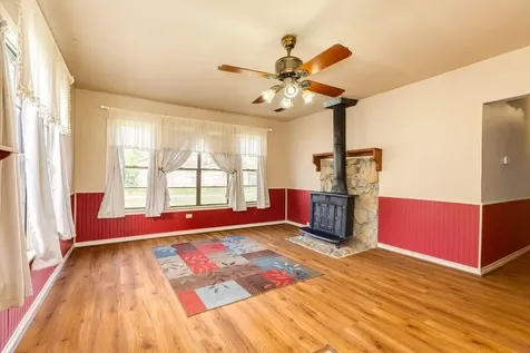 404 Chestnut Street Brazoria TX 77422