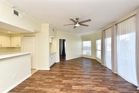12800 Melville Drive 106a Montgomery TX 77356